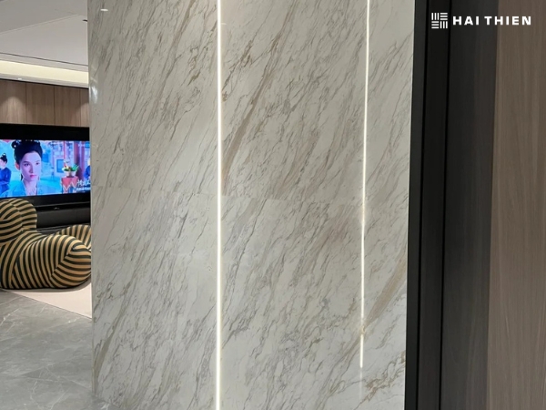 White Gray Stone với sắc trắng xám hài hòa, lý tưởng cho những không gian cần sự thanh lịch và yên tĩnh.